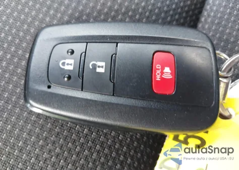 2021 Toyota Prius L Eco z USA, uszkodzony, nr VIN JTDKAMFUXM3151925